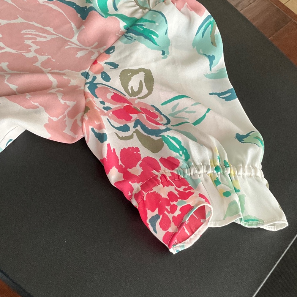 LOFT Floral V-Neck Blouse - Picture 3 of 5